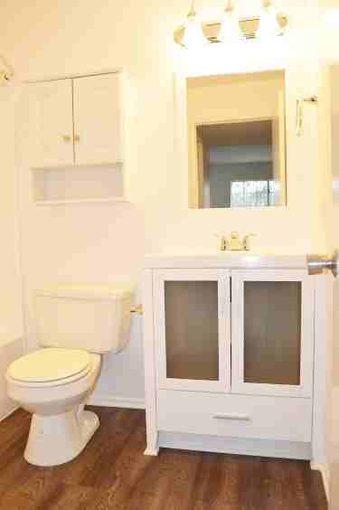Burbank Village Apartments - Photo 7 of 42