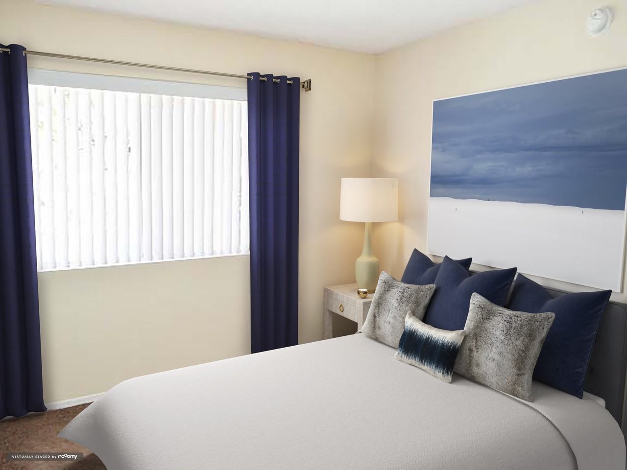 Warner Courtyard Apartments - Photo 7 of 47