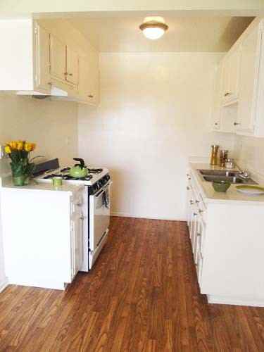 Mountain Crest Apartments - Photo 7 of 44