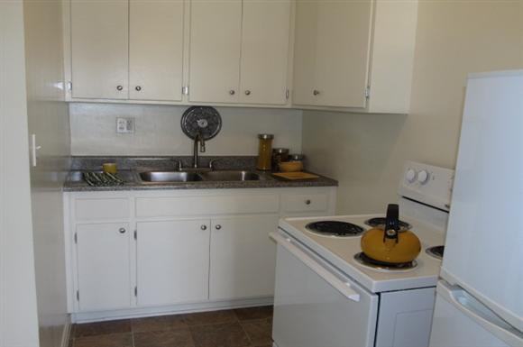 Oak Knoll Apartments - Photo 3 of 28