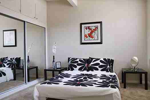 Oak Knoll Apartments - Photo 7 of 28