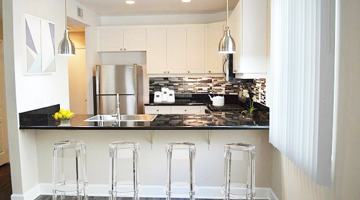 featured image of 620 N Hollywood Way