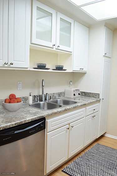 Valley Apartments - Photo 6 of 42