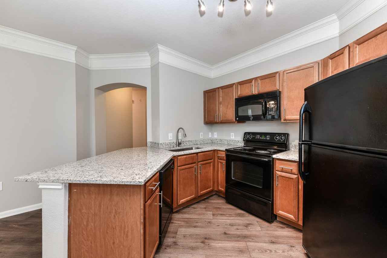 Artesian on Westheimer - Photo 2 of 63