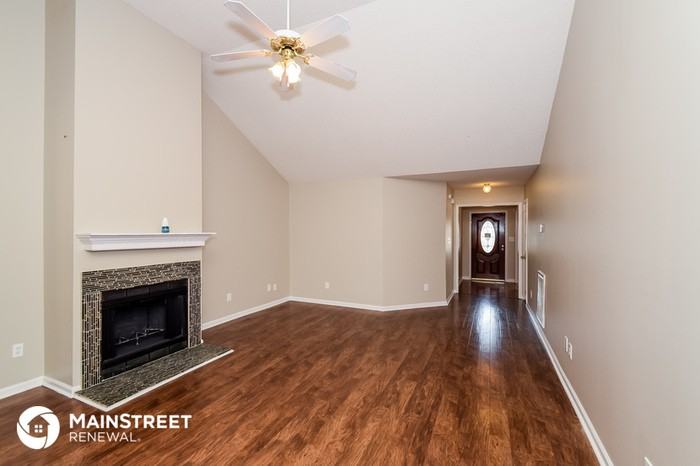 4235 Candle Brook Ln - Photo 3 of 16