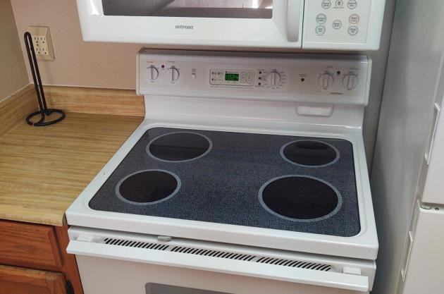 12223 North 21st Avenue - Photo 3 of 7