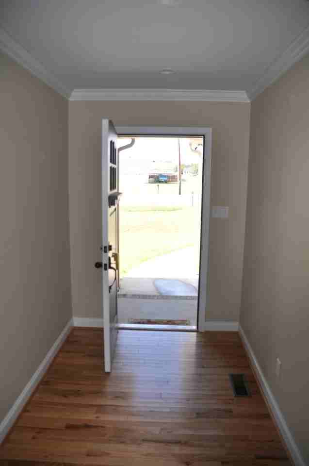 574 Mountainview Road - Photo 2 of 14