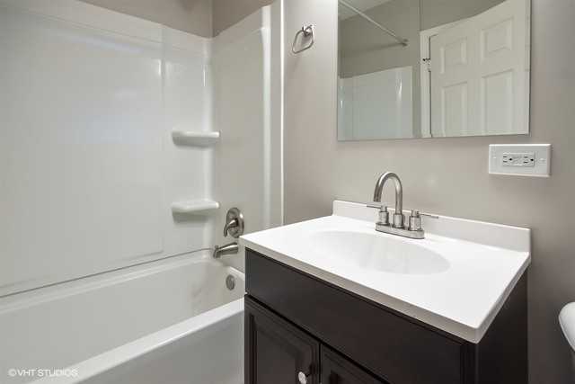 1457 S 5th Ave - Photo 3 of 12