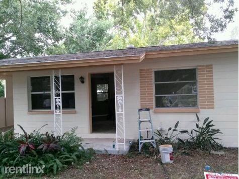 601 61st Ave NE - Photo 2 of 64