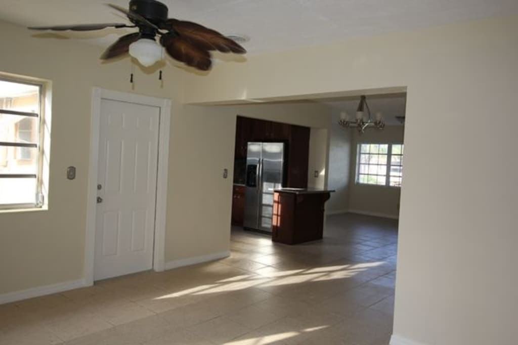 2231 Sw 67th Ter - Photo 2 of 20