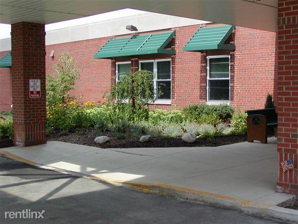 Chestnut Street Apartments - Photo 2 of 6