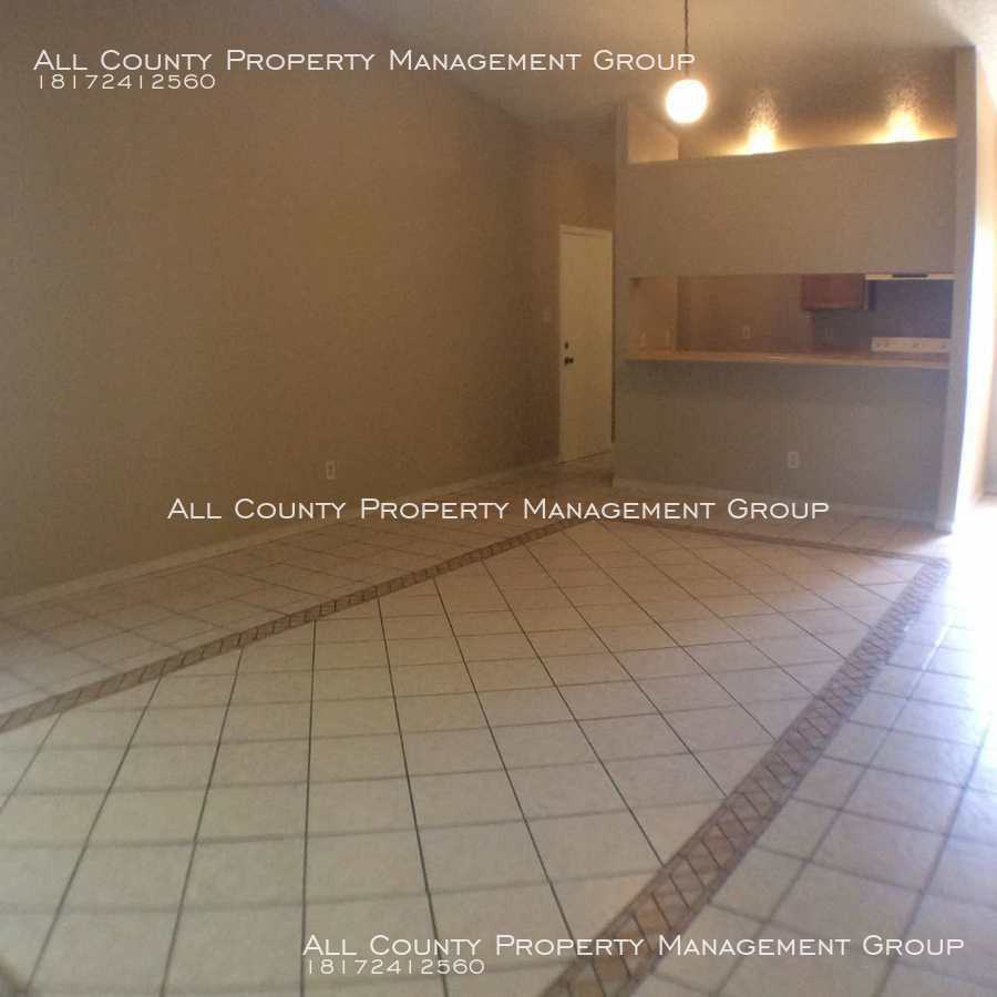 312 Chasmier Way - Photo 2 of 7