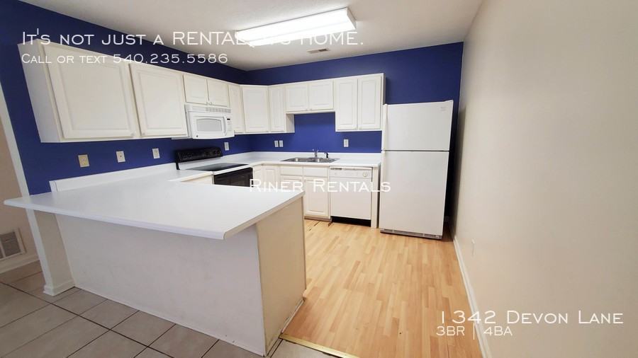 1342 Devon Ln - Photo 3 of 15