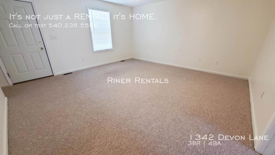 1342 Devon Ln - Photo 7 of 15