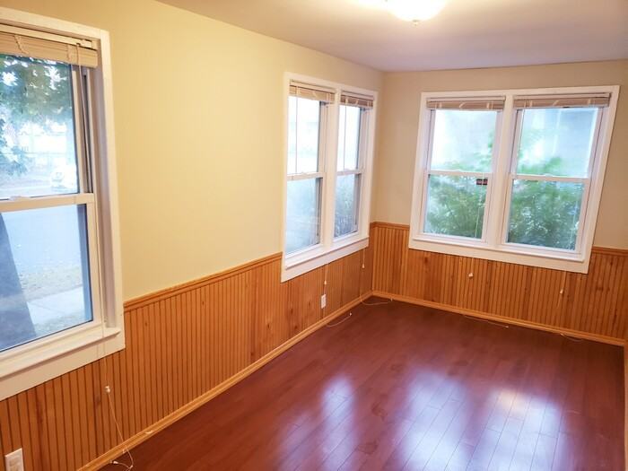 107 Elm St - Photo 3 of 18