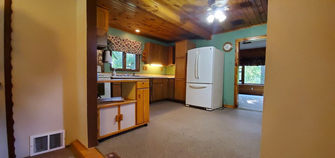 1685 W Church Rd - Photo 3 of 6