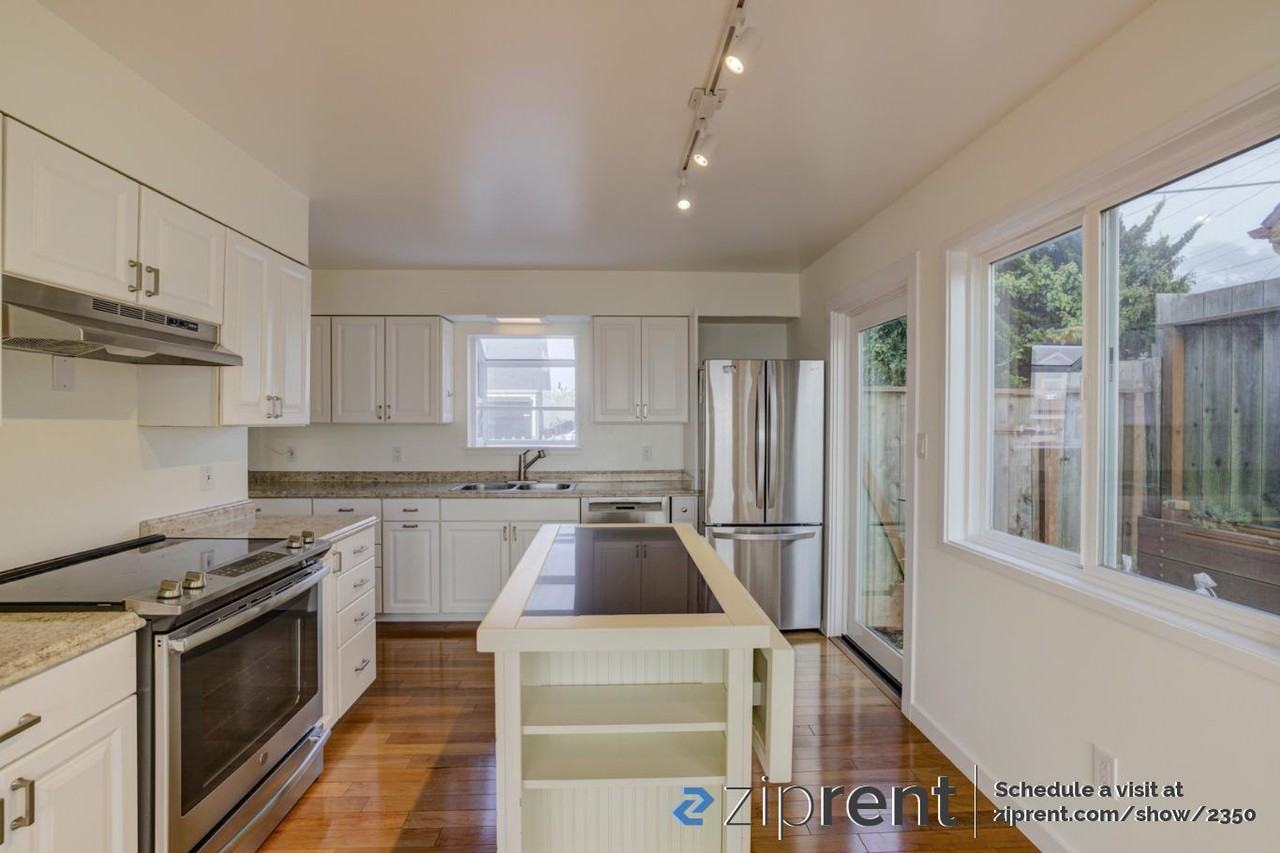 516 Heathcliff Dr - Photo 3 of 20