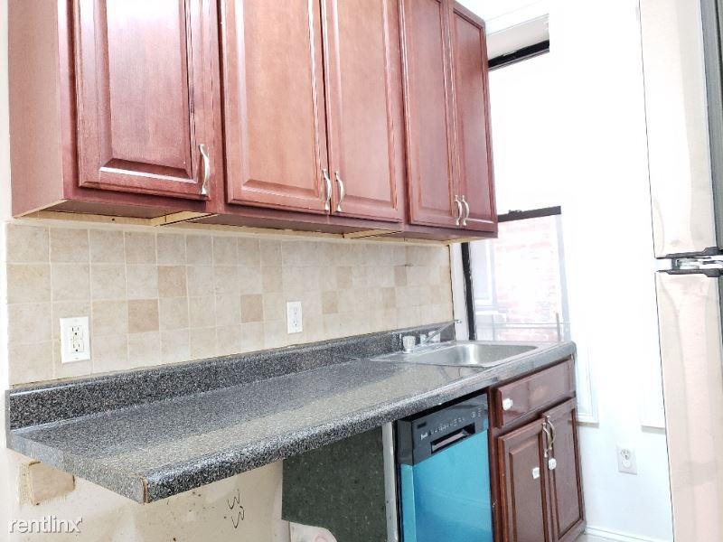 5111 5111 Palisade Ave 20 - Photo 2 of 5