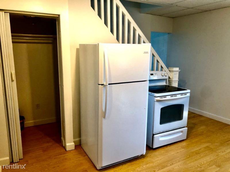 568 Conrad Ave - Photo 2 of 21