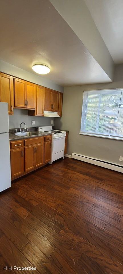221 S.Millvale Ave - Photo 2 of 9