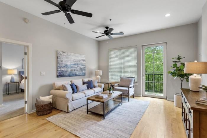 1418 Dresden Dr Ne - Photo 3 of 34