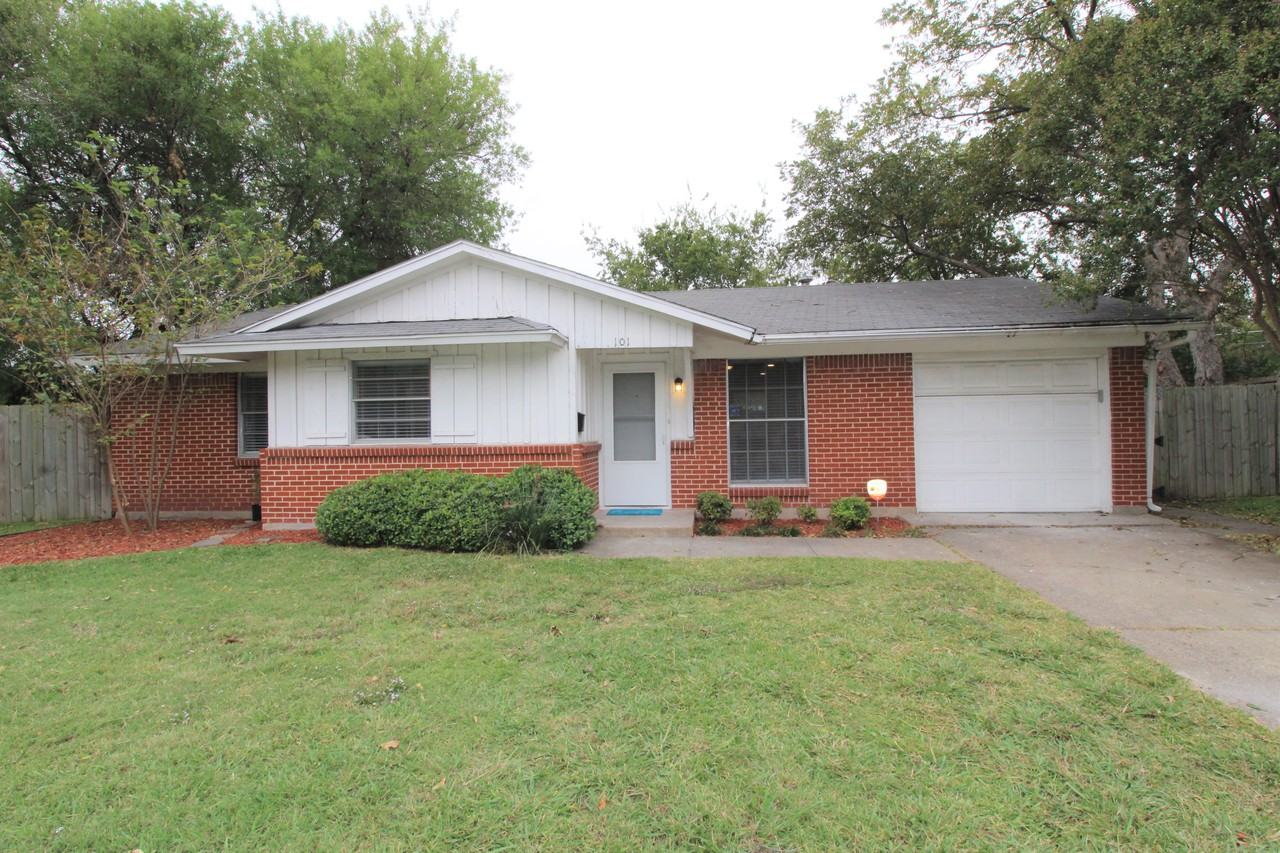 101 Island Dr - Photo 3 of 38