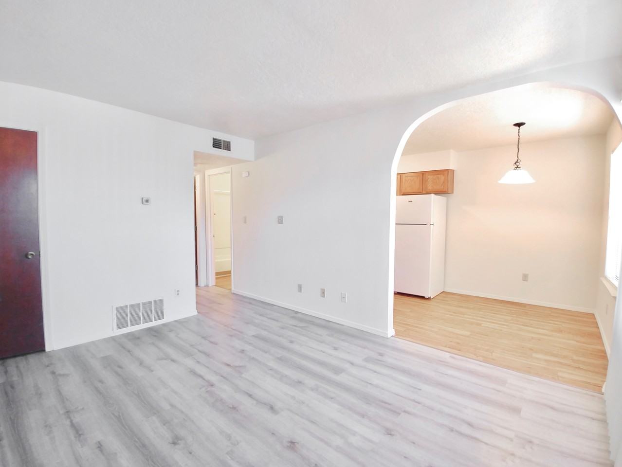 1021 Coal Ave Sw - Photo 3 of 50