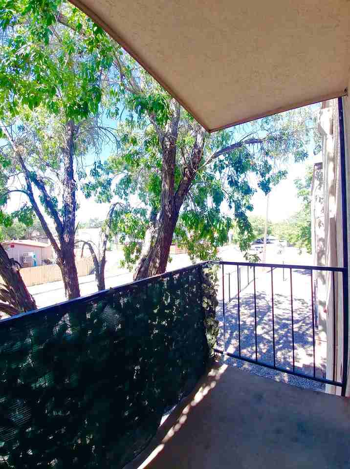 1021 Coal Ave Sw - Photo 6 of 50