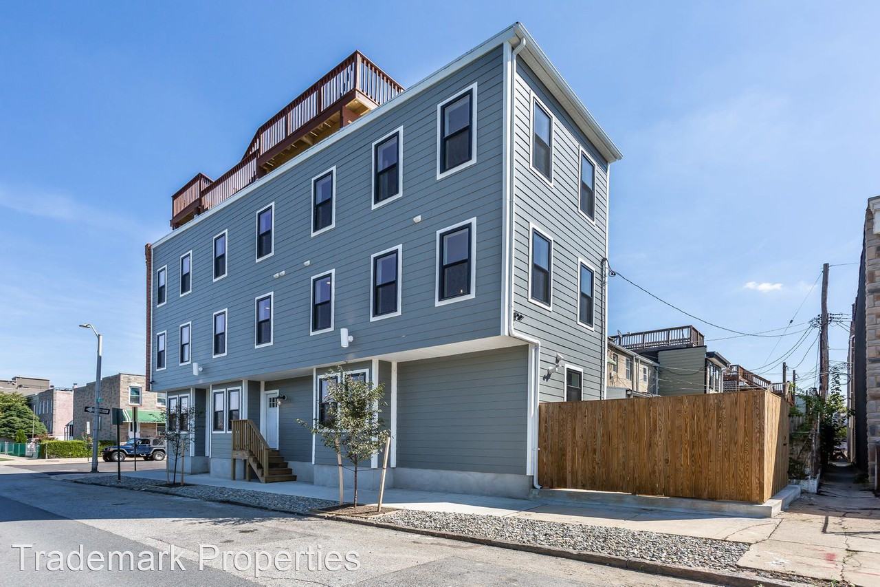 143 W Randall St - Photo 3 of 46