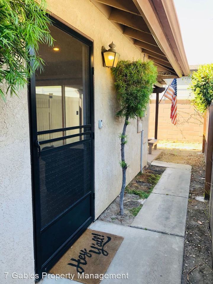 6431 Saint Paul Cir B, Huntington Beach, CA 92647 1 Bedroom