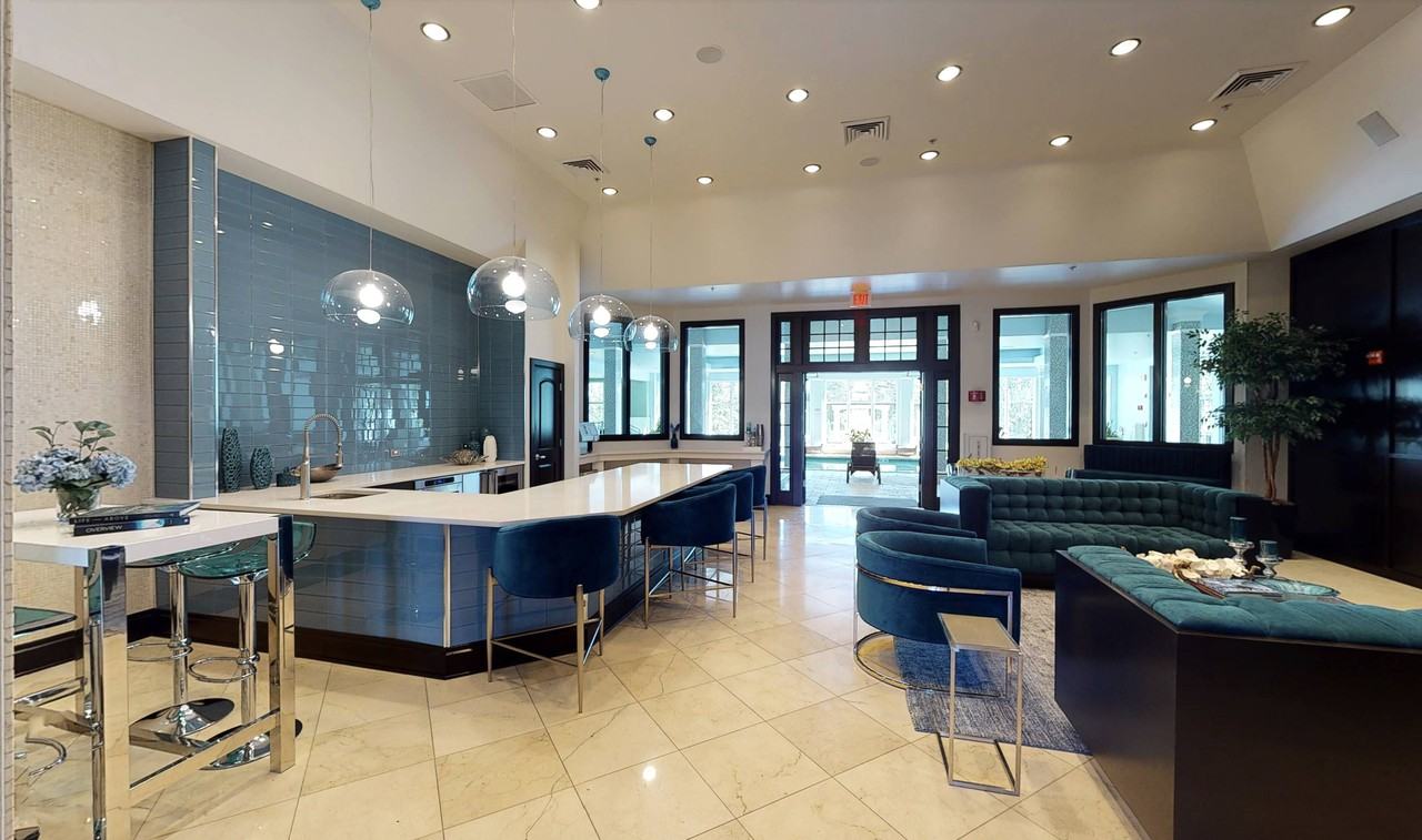 Regency Place - Photo 5 of 43