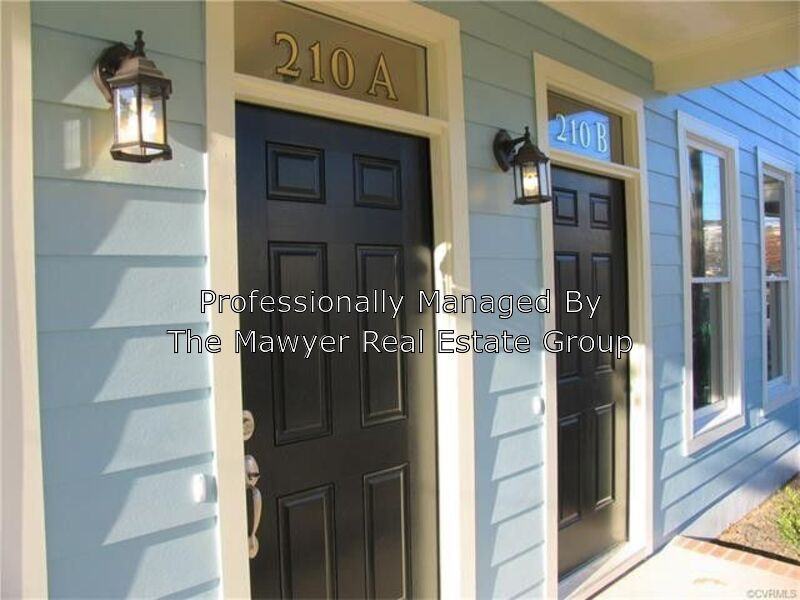 210 W 12th St #B - Photo 2 of 10