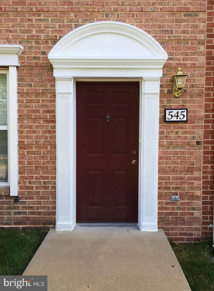 545 Ensemble Ct - Photo 2 of 37