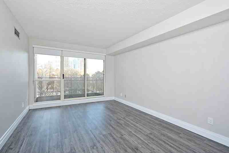 2261 Lake Shore Boulevard West #310