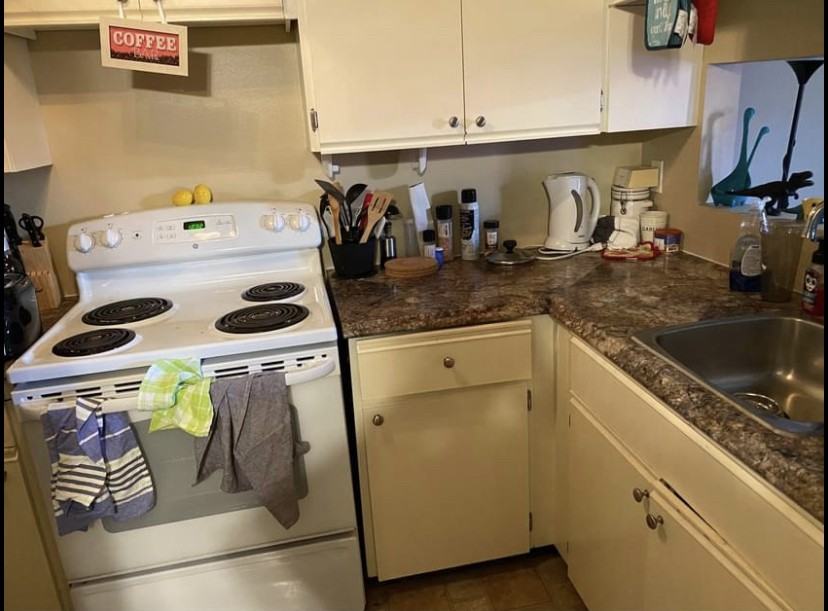 35 Wynford Dr - Photo 2 of 6