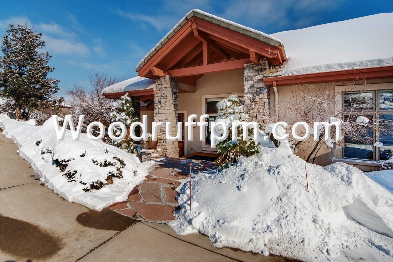 16321 Gentian Ln - Photo 3 of 35