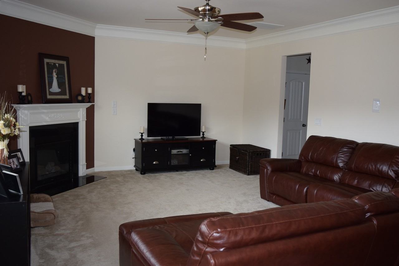 25 Florence Drive - Photo 3 of 10