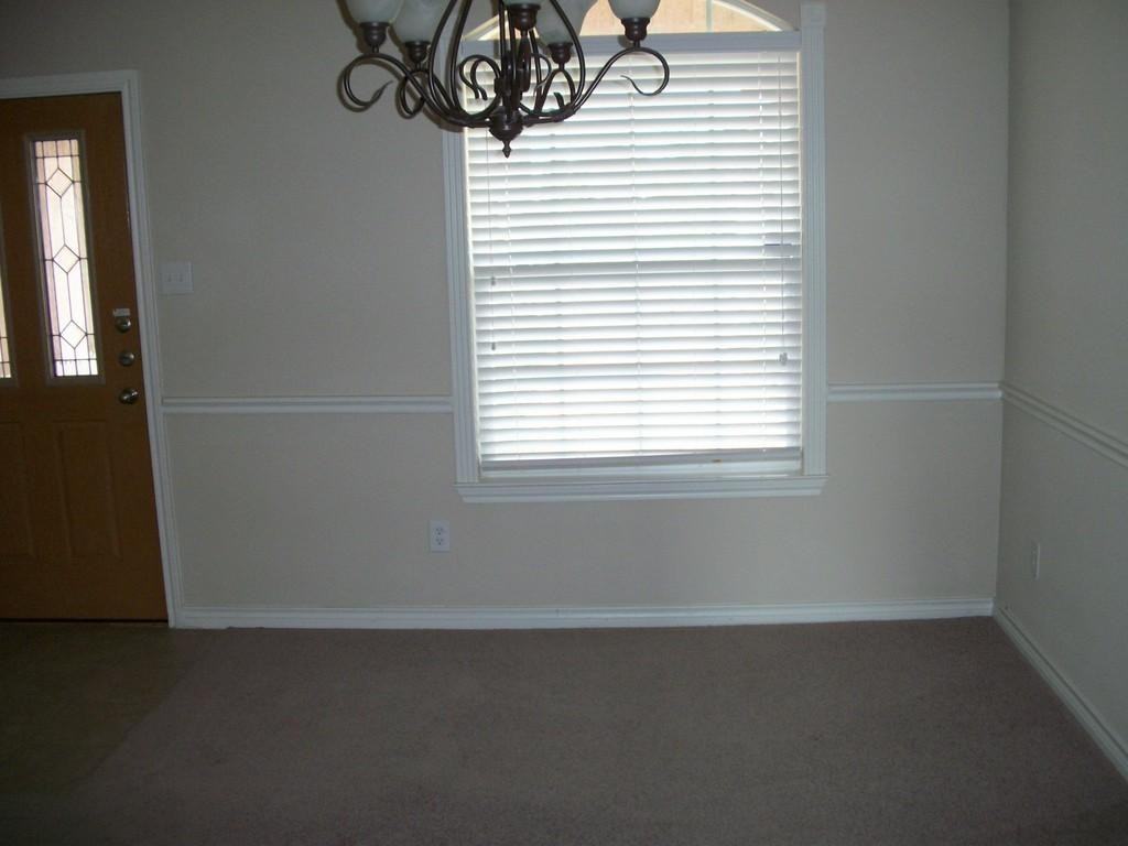1710 Chadwick Ct - Photo 2 of 12