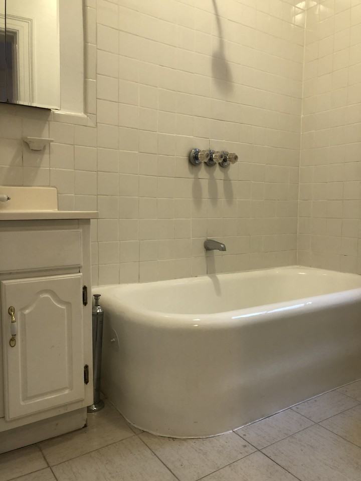 W 13th St #5 - Photo 3 of 3