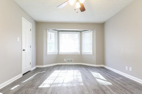 2183 Ivy Crest Dr - Photo 3 of 10