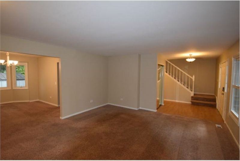 1841 Gatewood Dr - Photo 2 of 15