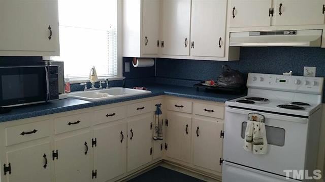 321 E Church St - Photo 2 of 2