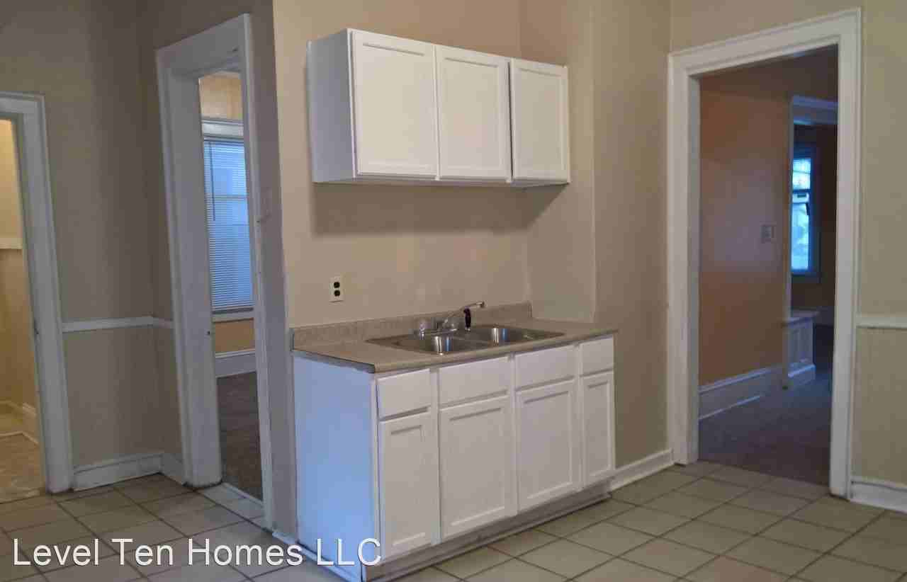 2112 N 41st St - Photo 2 of 8