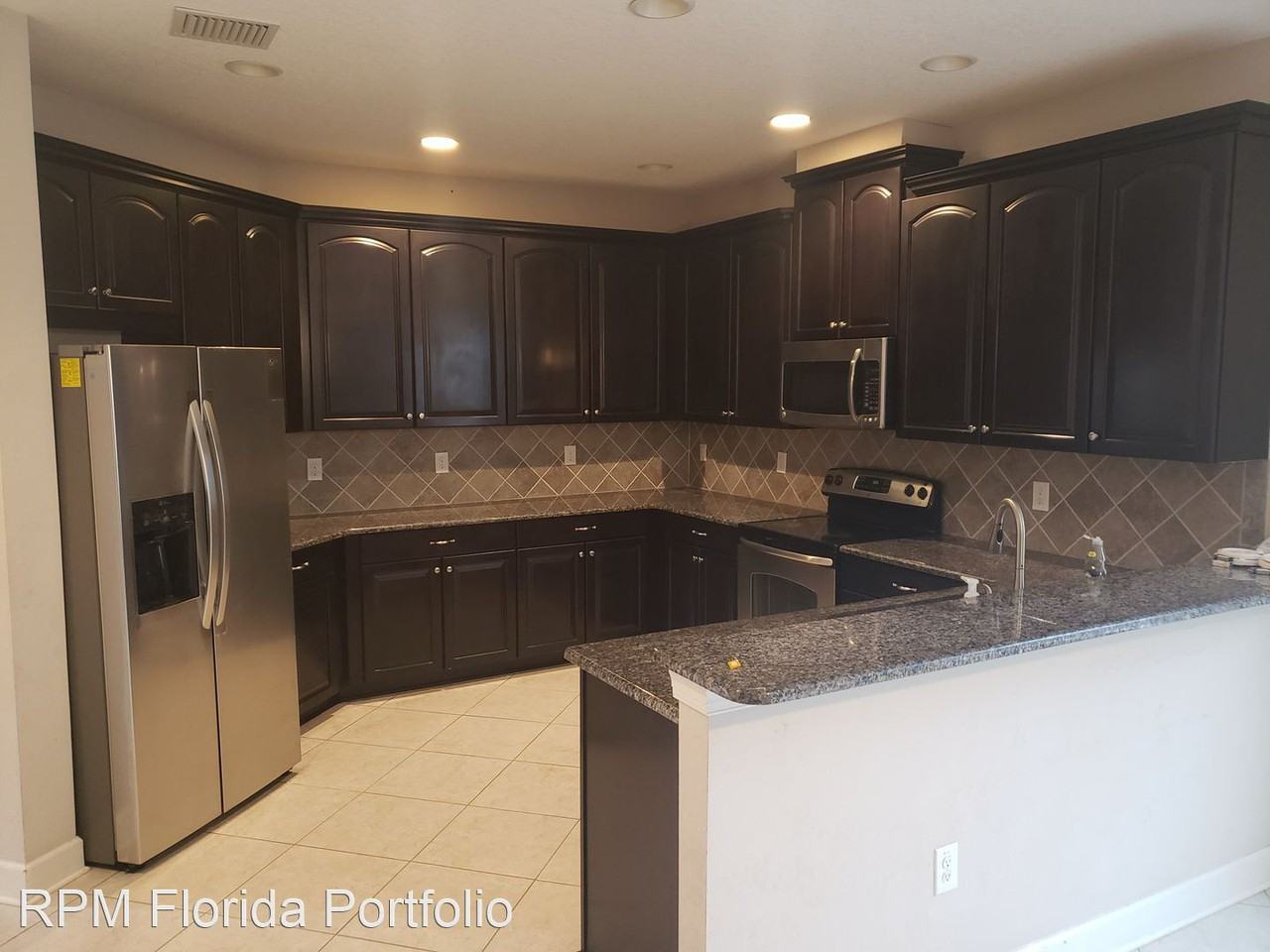 16044 Bella Woods Dr - Photo 3 of 31
