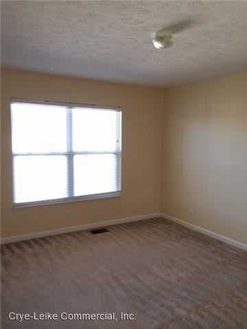 2452 Edencrest Dr - Photo 2 of 15