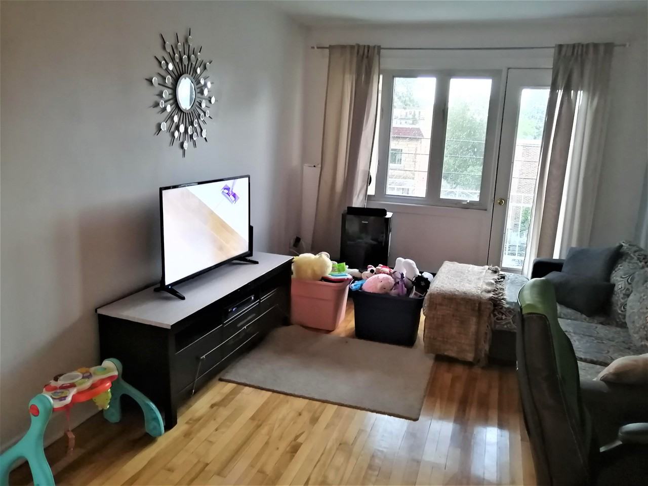 Très Beau 4 ½ à Montréal Nord, près du parc Sauvé Apartments 4665