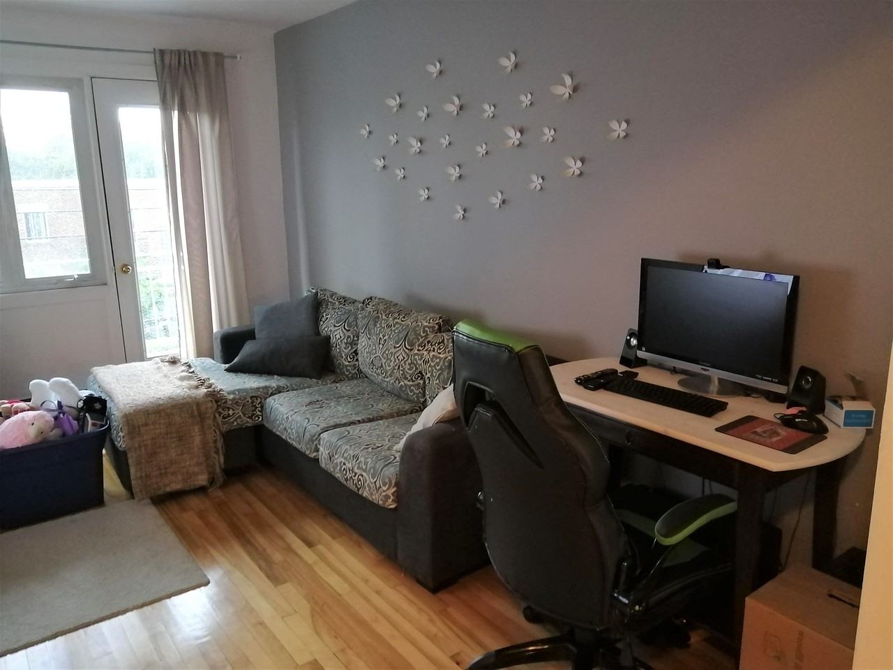 Très Beau 4 ½ à Montréal Nord, près du parc Sauvé Apartments 4665
