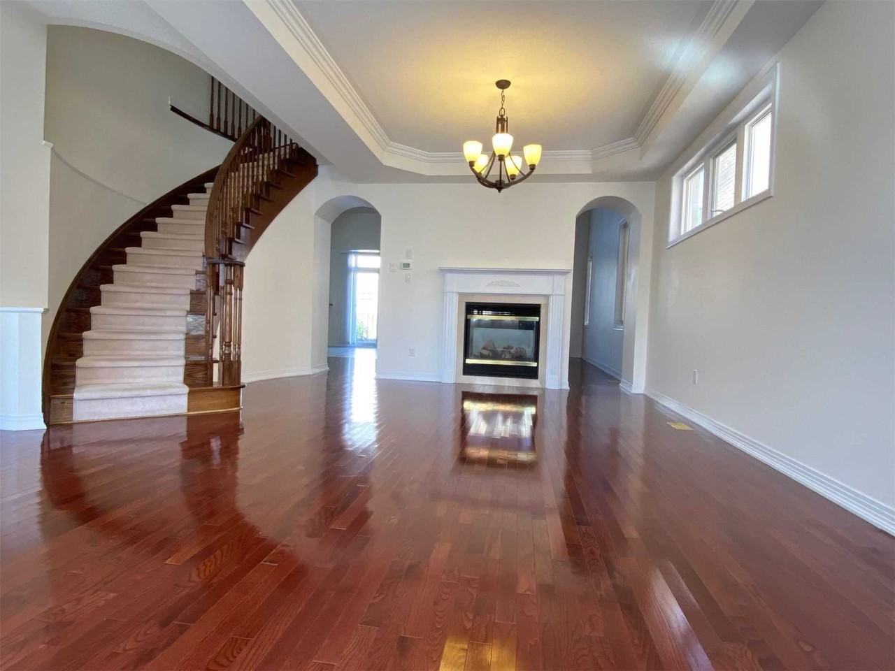 49 Calico Crescent - Photo 2 of 4