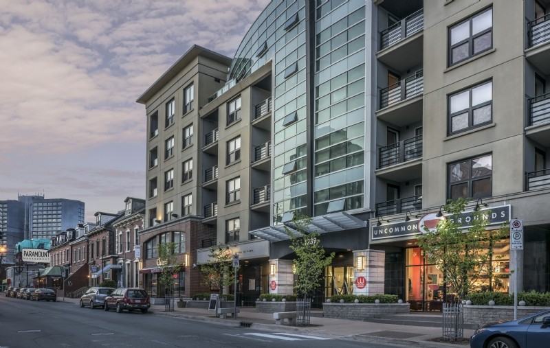 W Suites | 1239 Barrington St - Photo 2 of 50