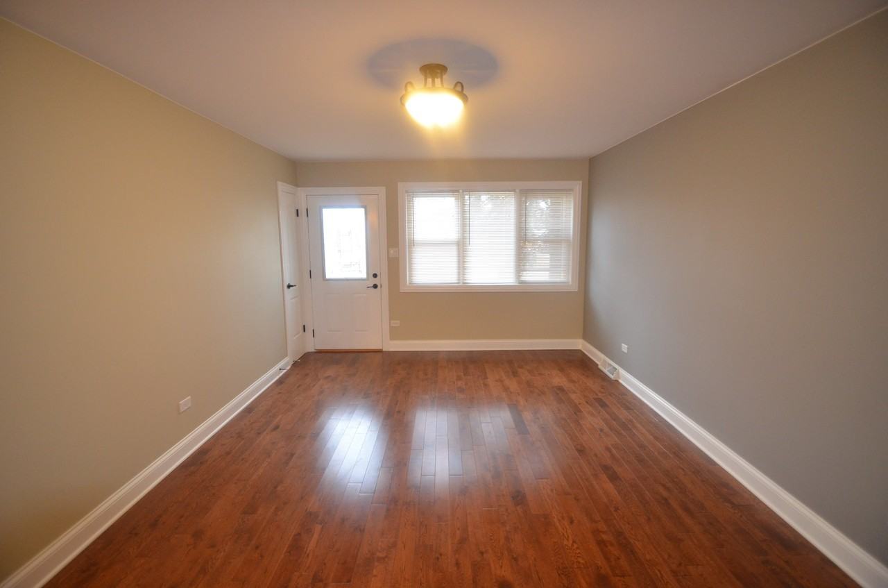 16424 Roy St - Photo 2 of 15